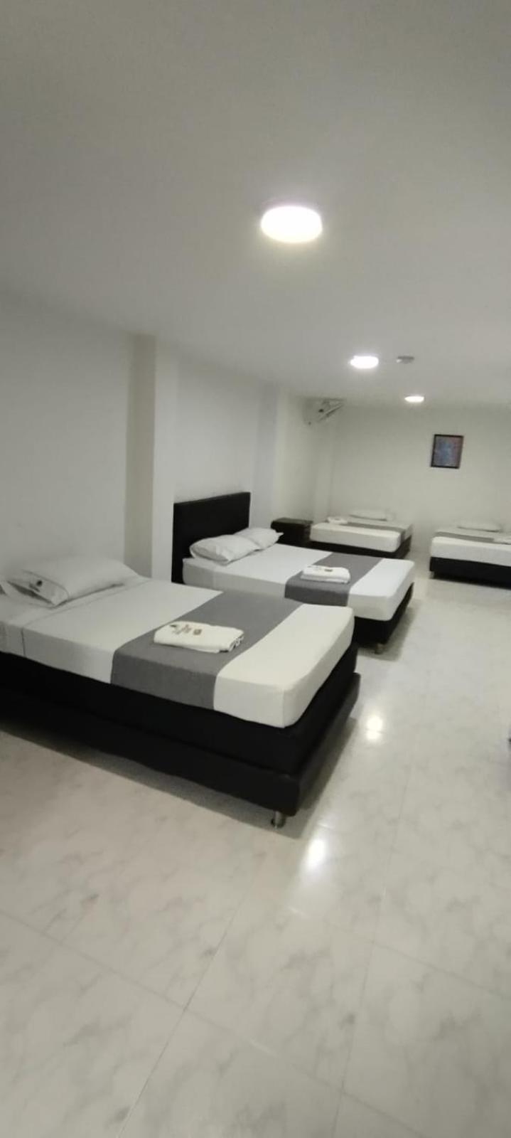 Hotel Paradise Lleras ميديلين المظهر الخارجي الصورة