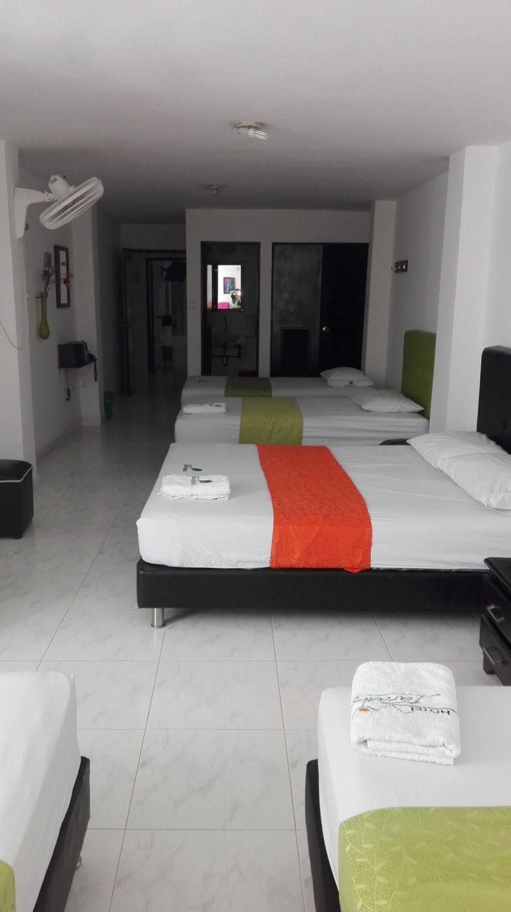 Hotel Paradise Lleras ميديلين المظهر الخارجي الصورة